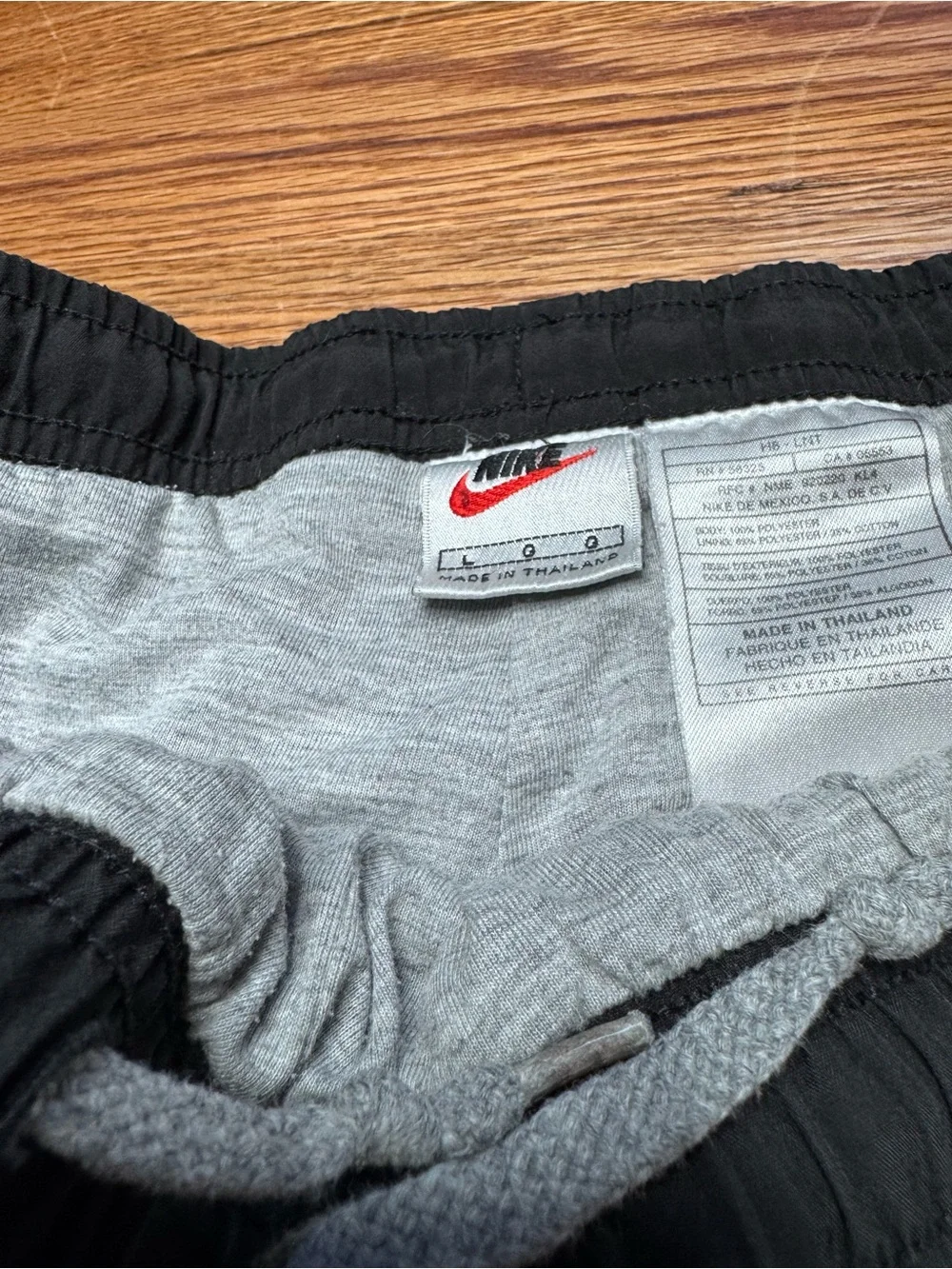 Vintage Nike 1990s Windbreaker Pants Men’s Large Black Vtg 90s
